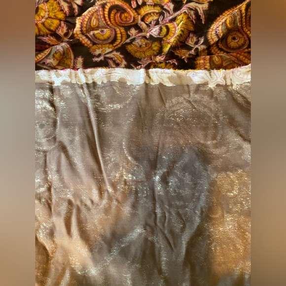 Velvet Fabric - Vintage Brown & Gold - Picture 5 of 6